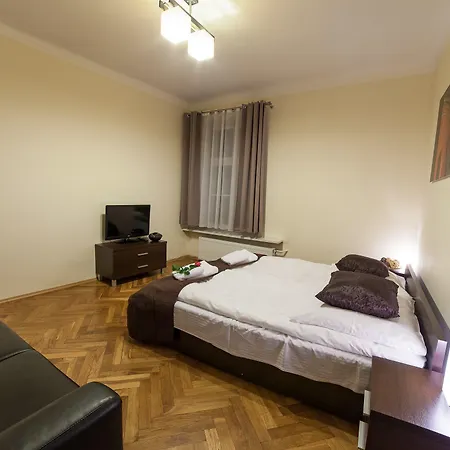 Apartament Place 4 *