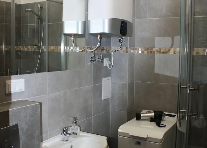 您的居所公寓 *