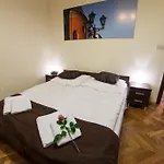 Апартаменты Place 4