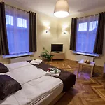Place 4 아파트