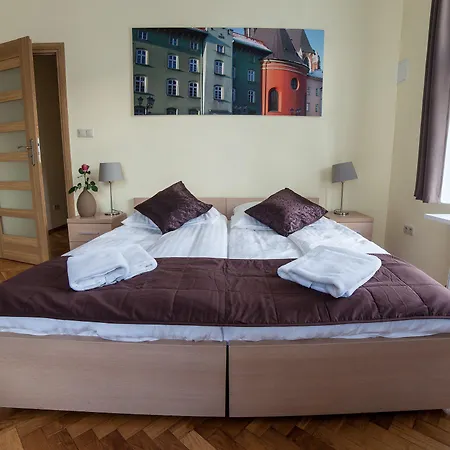 プレイス 4 ユー *